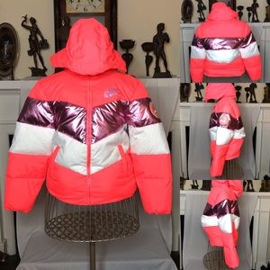BRAND NEW NIKE PUFFER Jacket